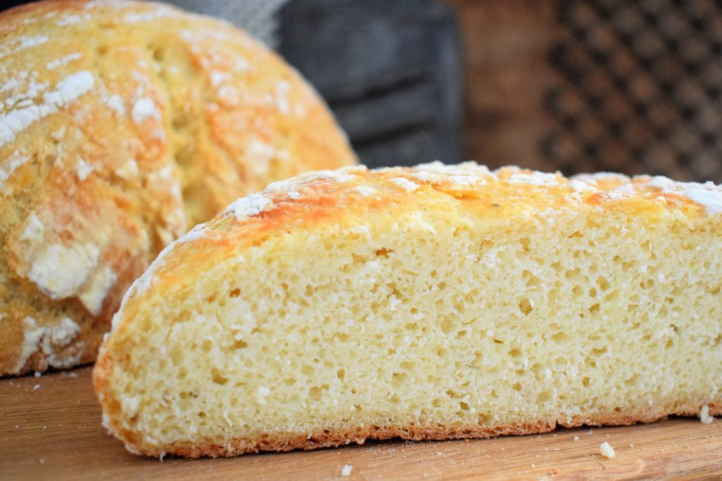 KARTOFFEL - DINKELBROT MIT SCHAFSKÄSECREME - Kartoffelwerkstatt KARTOFFEL - DINKELBROT MIT SCHAFSKÄSECREME - Kartoffelwerkstatt