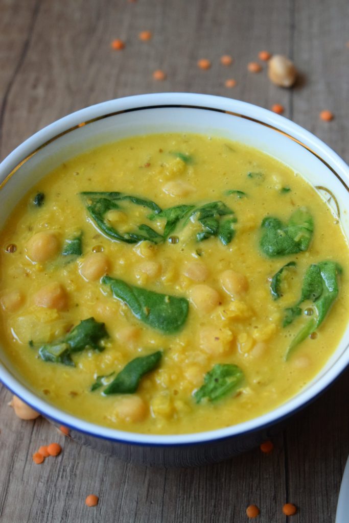 Kartoffelcurry mit Spinat & Rote Linsen