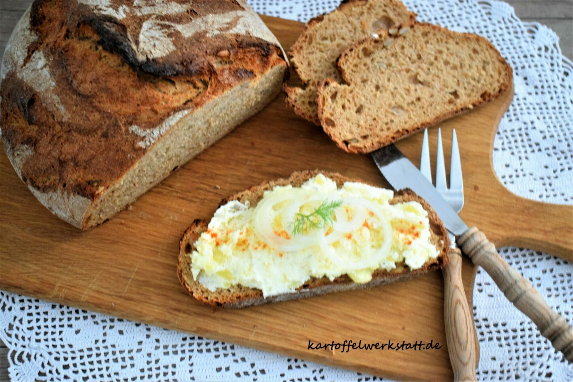 ERDÄPFELKÄS MIT BROT - Kartoffelwerkstatt