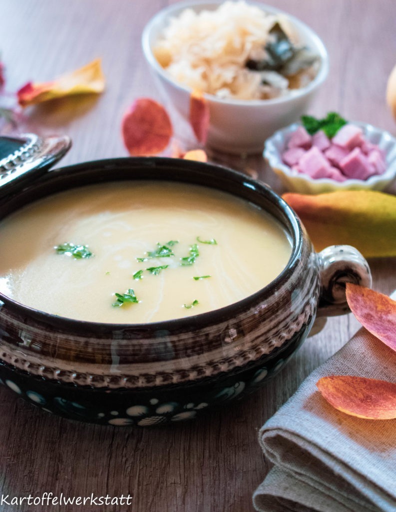 Kartoffel-Sauerkrautsuppe