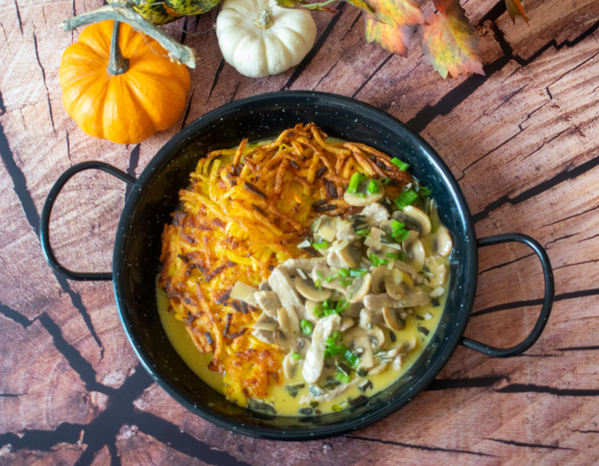Kartoffel-Kürbis-Rösti mit Geschnetzeltem